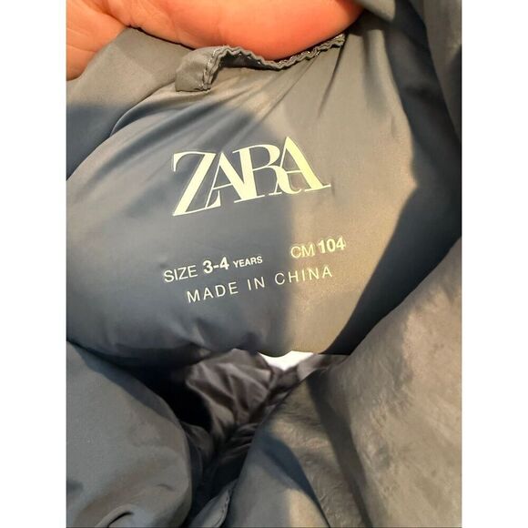ZARA Charcoal Puffer Vest 3-4T - Picture 4 of 4